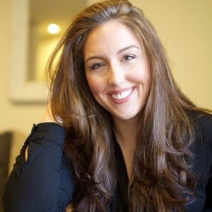 Meet your Posher, Chloe